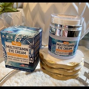 Maryann Organic’s multivitamin eye cream 1.7 fl. Oz. Made in USA